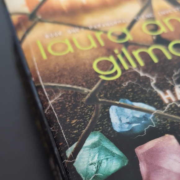 Paranormal Scene Investigations Series 1-4 Hard Magic by Laura Anne Gilman books - Picture 4 of 15